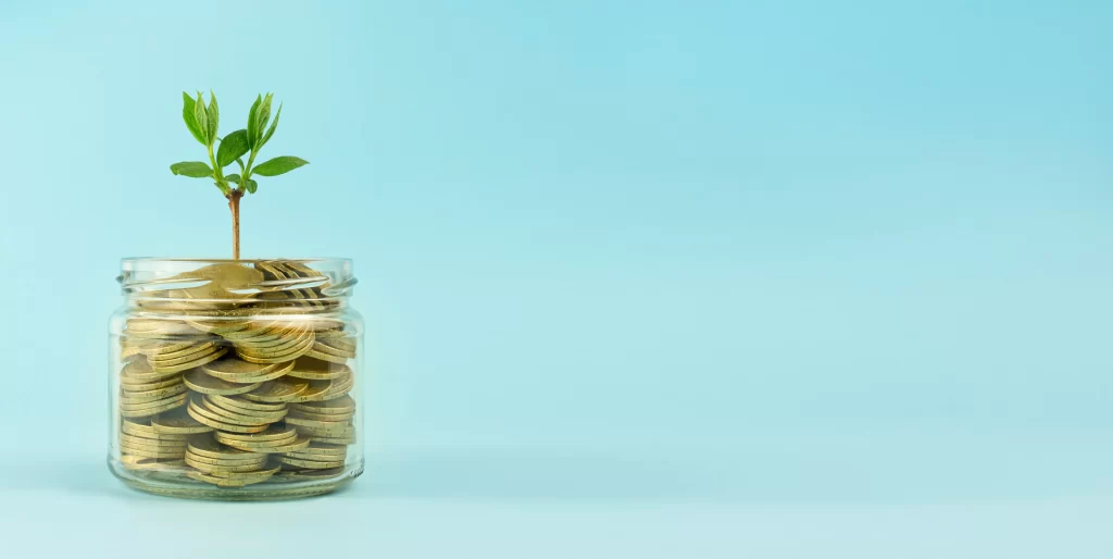 生活防衛資金をしっかりと貯めているイメージ画像