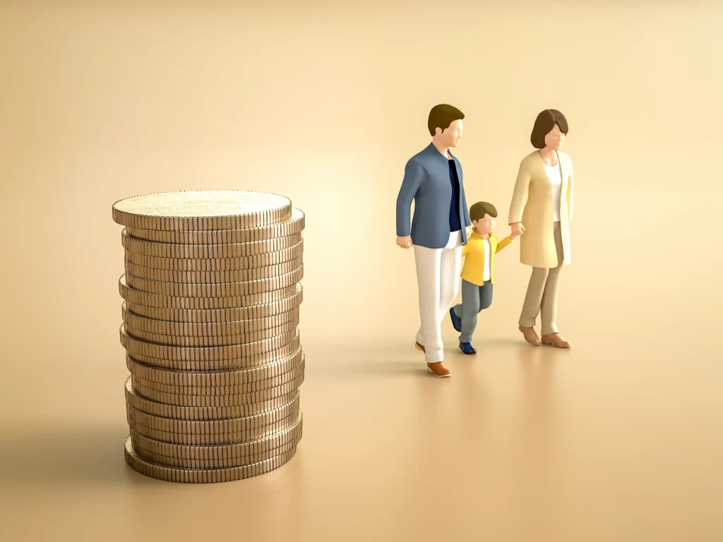 教育費のシミュレーションをして資産形成をしているため、安心して過ごしている親子のイメージ画像